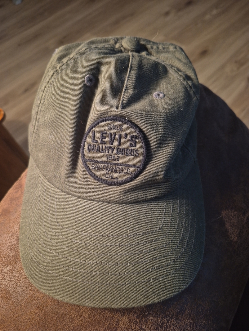 Levi's Quality Goods army green slide back cap